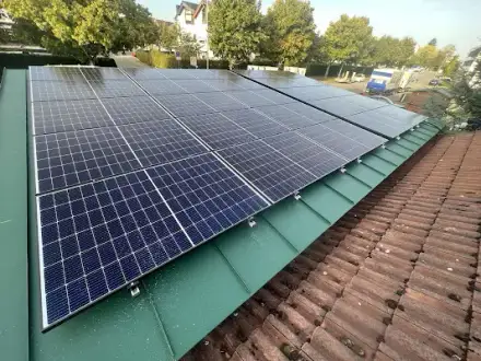 Foto von Alpina Solar