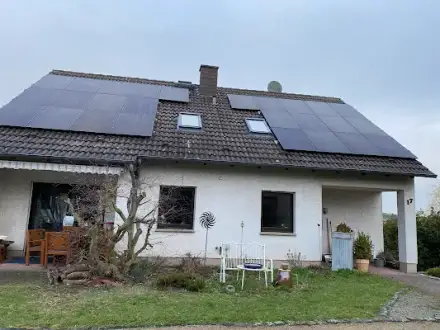 Foto von DC.E Construction UG / Solardiscounter – Ihr Partner für Dachdeckerarbeiten, Handwerk, Photovoltaik, Zäune & Carports