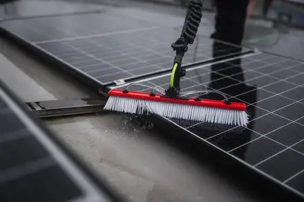 Foto von DER SOLARWART – PV-Reinigung, Wartung & Monitoring