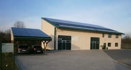 Foto von EFU-Solartechnik-Ladestation