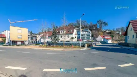 Foto von Fotovoltaik-Solartsromanlage