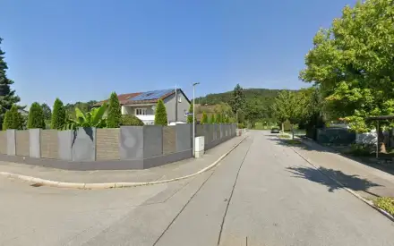 Foto von Fotovoltaik-Solartsromanlage