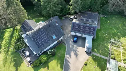 Foto von Licht in Strom