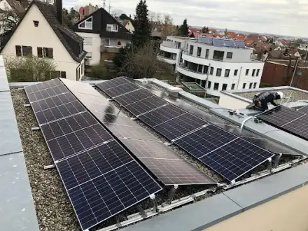 Foto von Rhein Photovoltaik