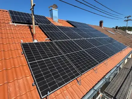 Foto von ROCKWELL SOLAR