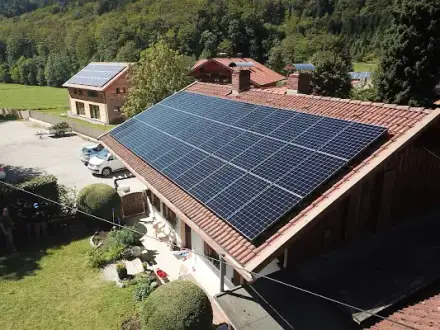 Foto von SolarHelden.de | Photovoltaik & Stromspeicher per App bestellen