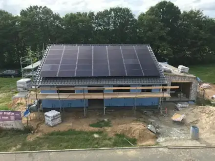 Foto von SolarModo Solaranlagen Wärmepumpe Wallbox Solarspeicher Photovoltaik vom Fachmann