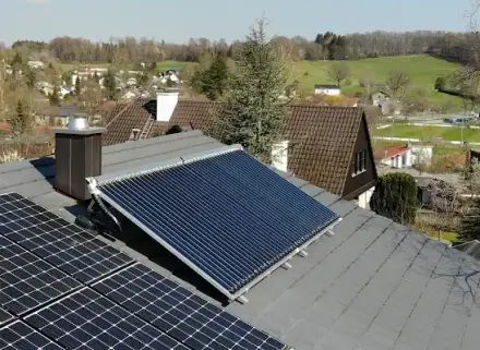 Foto von Volkssolaranlage